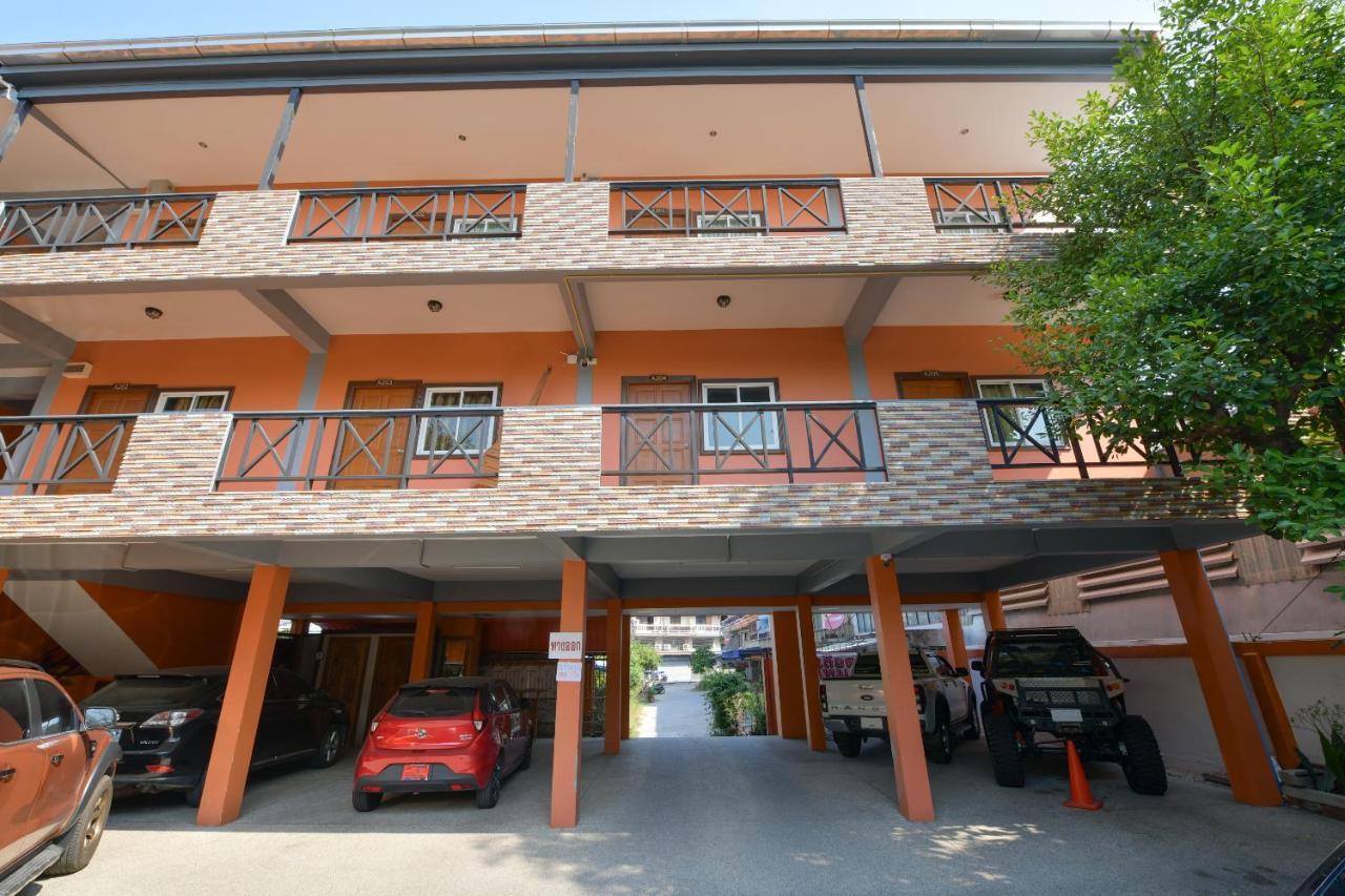 Oyo 549 Maesri Resort Pattaya Exterior photo